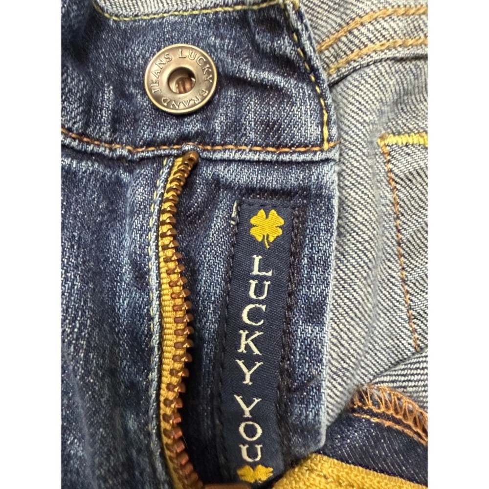🦋 2000’s Lucky Brand Sweet N Low Jeans 🦋 - Picture 4 of 7
